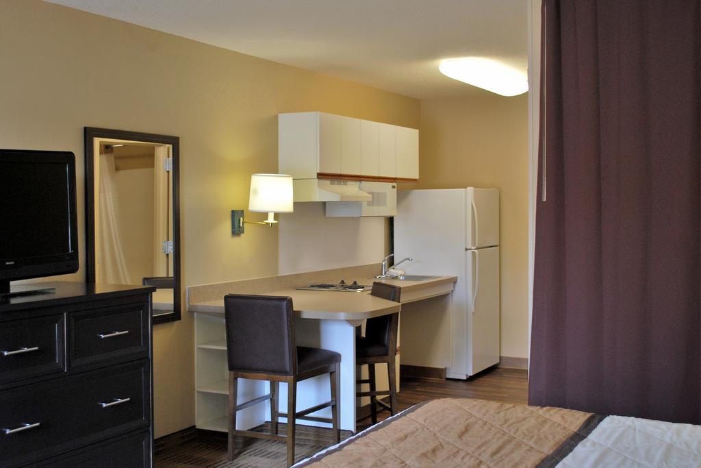 Auburn Hills Extended Stay Inn Zewnętrze zdjęcie